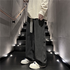黑灰色