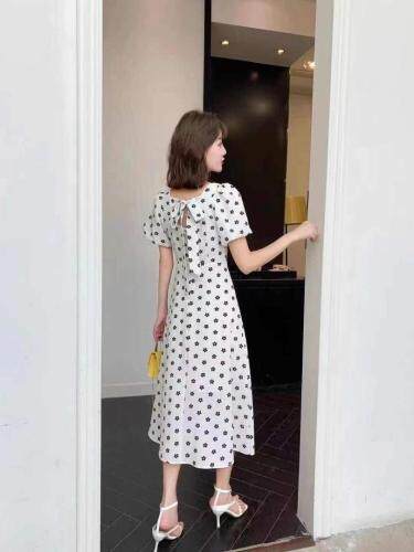 2021年夏季新品梅花印花连衣裙，女装连衣裙，圣伊敏