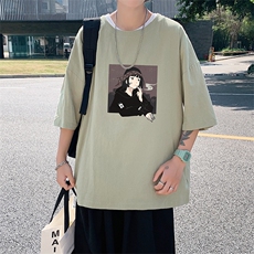 灰绿色