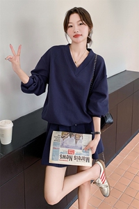 韩版休闲减龄v领卫衣套装女2025春秋新款显瘦高腰百褶短裙两件套图片