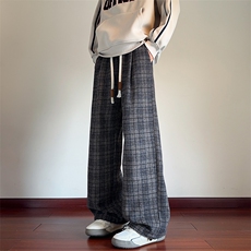 深灰色