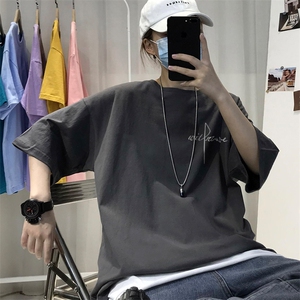 T009常年款男士休闲字母印花T恤衫外套圆领半袖五分袖TEE男女中性图片