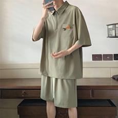 军绿色