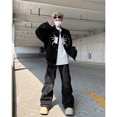 黑色