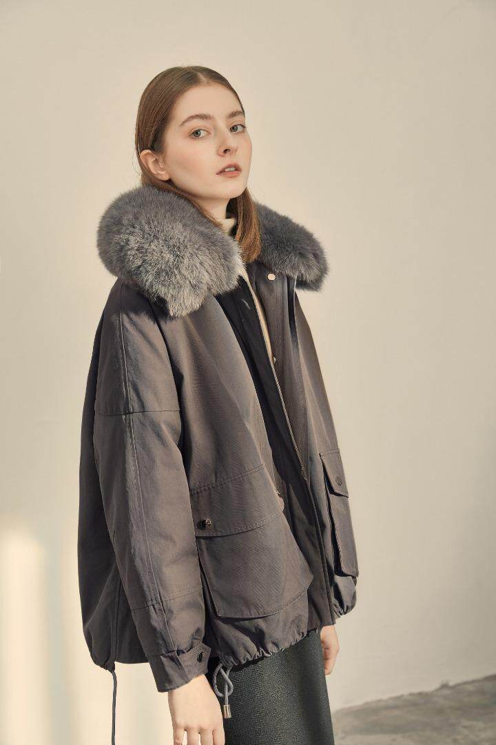 杭州品禾服饰冬季主做羽绒棉服坚持生产30余年，女装棉衣/棉服，百靓苑