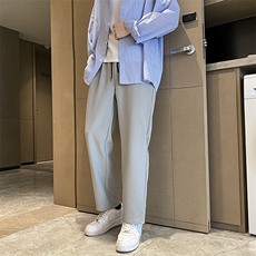 浅灰色