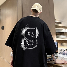 黑色