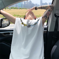 白色