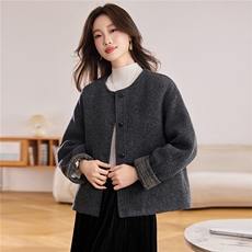 单排扣圆领白鹅绒内胆短款外套女2025冬季新款高级感羊毛呢羽绒服，女装羽绒服，辉之琳