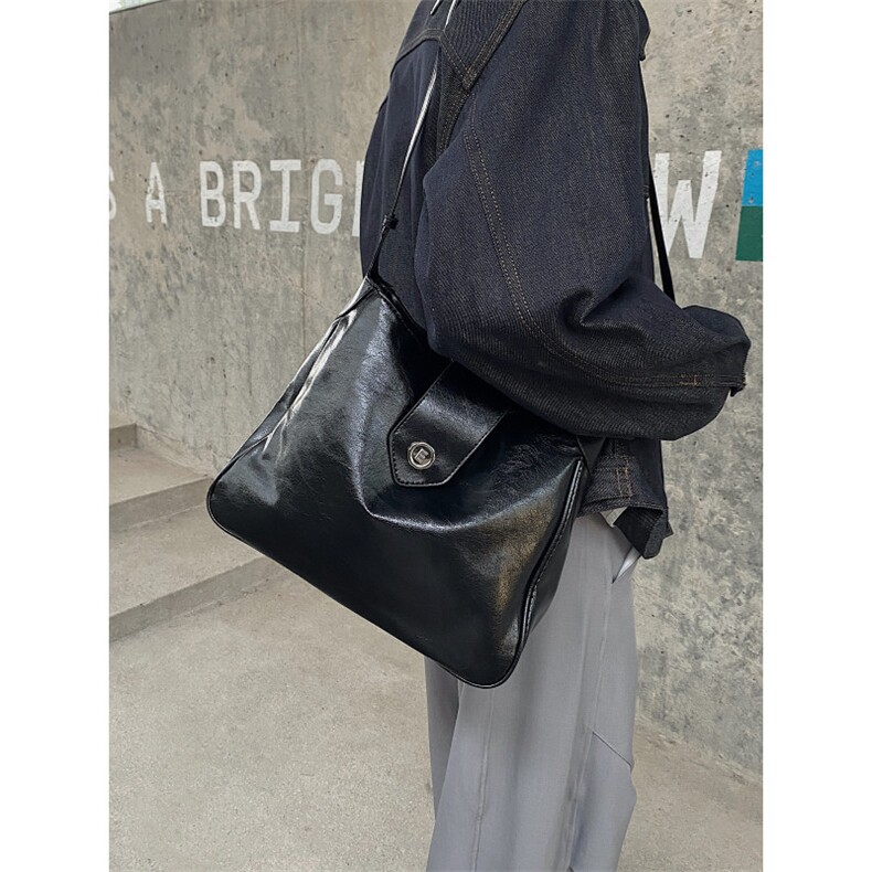 BS14-P45时尚潮流斜挎包手提单肩休闲包，鞋类箱包手腕包，星座1501