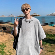 浅灰色