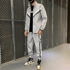 灰色