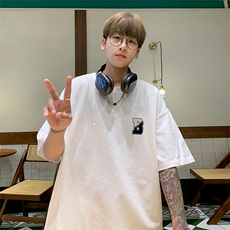 白色