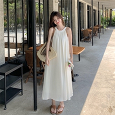 白色超仙雪纺度假风连衣裙2025夏季气质女神范名媛高级感挂脖长裙，女装连衣裙，2C232