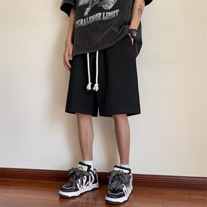 美式运动裤篮球男士夏季宽松潮牌高街休闲裤痞帅百搭薄款五分裤子,中国美女穿黑蕾丝裙搭配图片