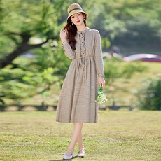 高端纯棉长袖连衣裙中长款2026新款女春秋洋气减龄显瘦格子衬衫裙，女装连衣裙，水衣源