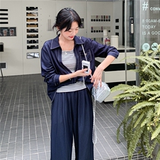 时髦松弛感牛仔蓝套装女2025秋季休闲风衬衫阔腿裤条纹背心三件套，女装套装/套裙，2C057