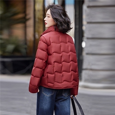 2025年冬季新款时尚百搭潮流白鸭绒面包服外套，女装羽绒服，姿萝菲