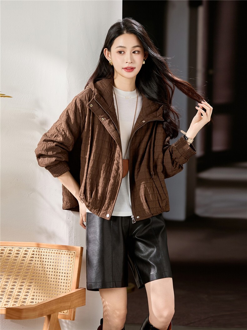 2025冬装新款特殊工艺连帽短款夹棉外套,女装棉衣/棉服,梦芯尔