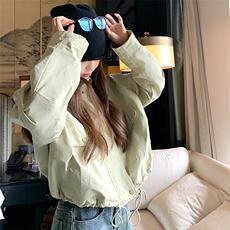 豆绿色短款风衣外套女春秋2025新款韩系小个子高级感休闲简约上衣，女装短外套，姿衣轩