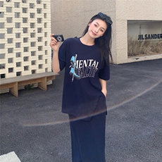 藏青色休闲运动印花T恤半身裙套装女夏2025新款两件套超火高级感，女装套装/套裙，2C218