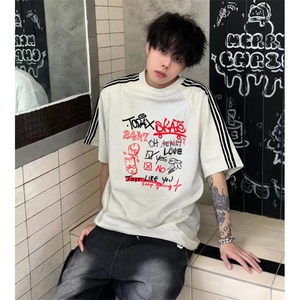 抖音得物品质二开240克宽松纯棉美式潮牌印花三条杠中性风短袖T恤