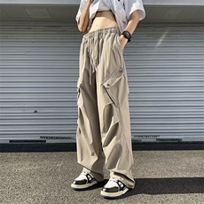 卡其色