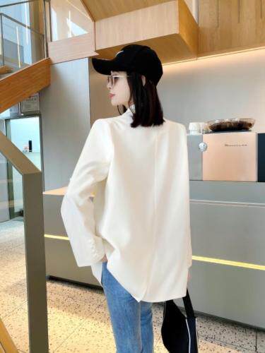 休闲西装图片