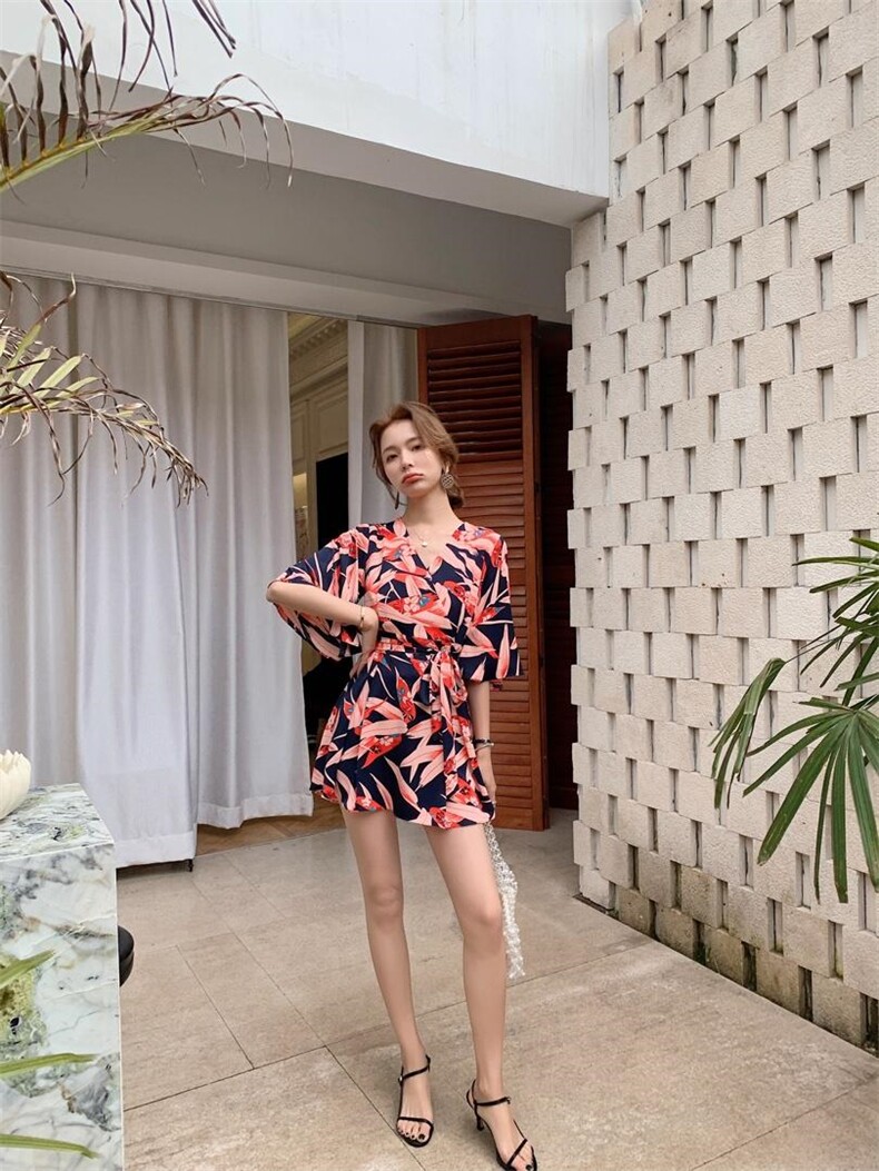 夏季新款连衣裙，女装连衣裙，早颜