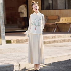 芷墨春季新款重工刺绣新中式复古马甲设计感盘扣显瘦流苏外套女，女装马甲，芷墨服饰