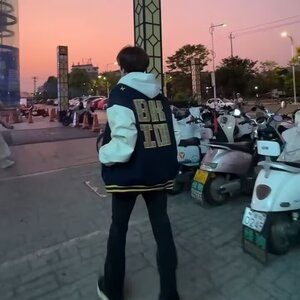 1506/QL60/P62美式复古休闲棒球服男女情侣痞帅宽松夹克外套图片