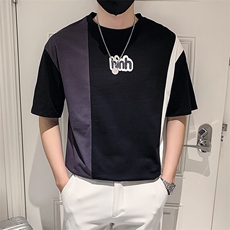 黑色