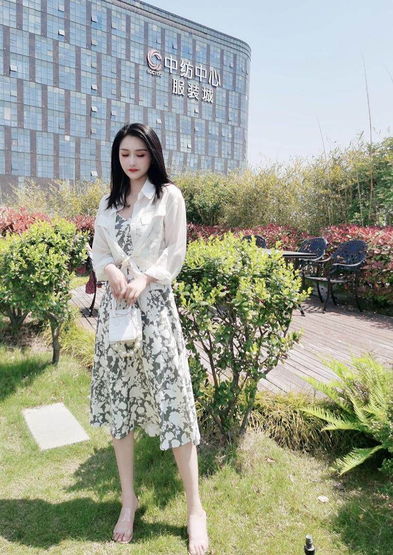 夏季新款连衣裙套装，女装连衣裙，YO\VLF雅洛菲