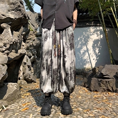 灰色