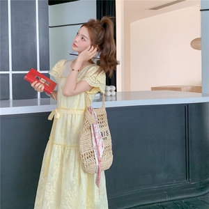 肌理感黄色收腰连衣裙女夏季2025新款绝美流行奶乎乎学院风长裙图片
