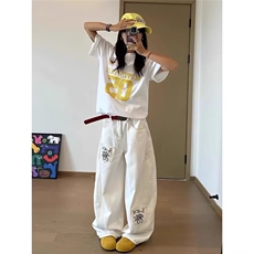 白色弯刀牛仔裤男女美式高街设计感小众直筒阔腿镰刀裤子，男装牛仔裤，四季星座505