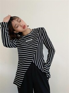 条纹撞色打底衫图片