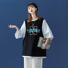 黑色