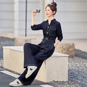 （新款现货）2026春装时尚高级显瘦天丝牛仔V领腰带阔腿连体裤图片