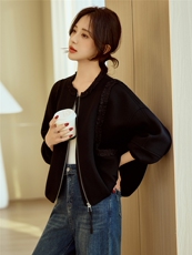 黑色圆领卫衣外套女2026春装新款木耳边显瘦夹克短款开衫休闲上衣，女装短外套，梦懿尔