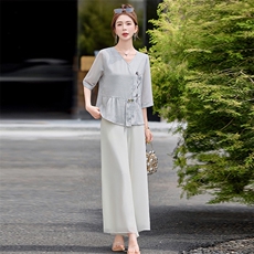 小衫上衣女2025新款女士宽松大码新中式刺绣T恤阔腿裤两件套装夏，女装套装/套裙，妃曼