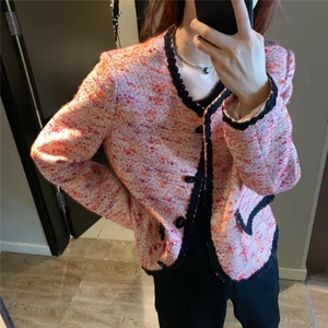 【秋款新品】撞边设计小香外套图片