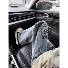 B221美式ins高街修身直筒个性涂鸦牛仔裤LK24403-特P52控88，男装牛仔裤，电商B221