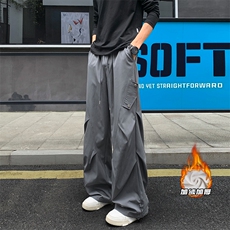 深灰色