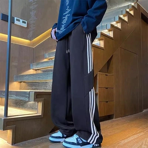 抖音得物高品质 26春装重磅潮流运动三条杠宽松直筒休闲卫裤K360图片