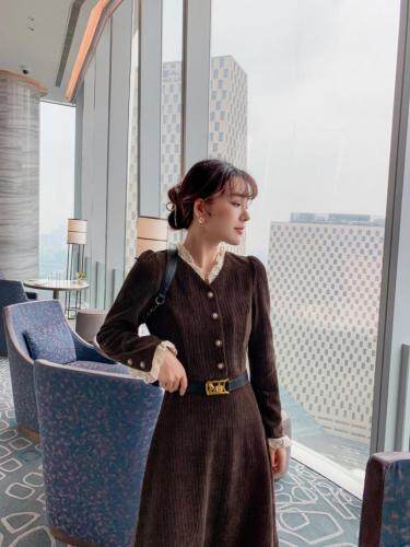 2021春新款雪尼尔坑条面料连衣裙，女装连衣裙，煊 芮 熙