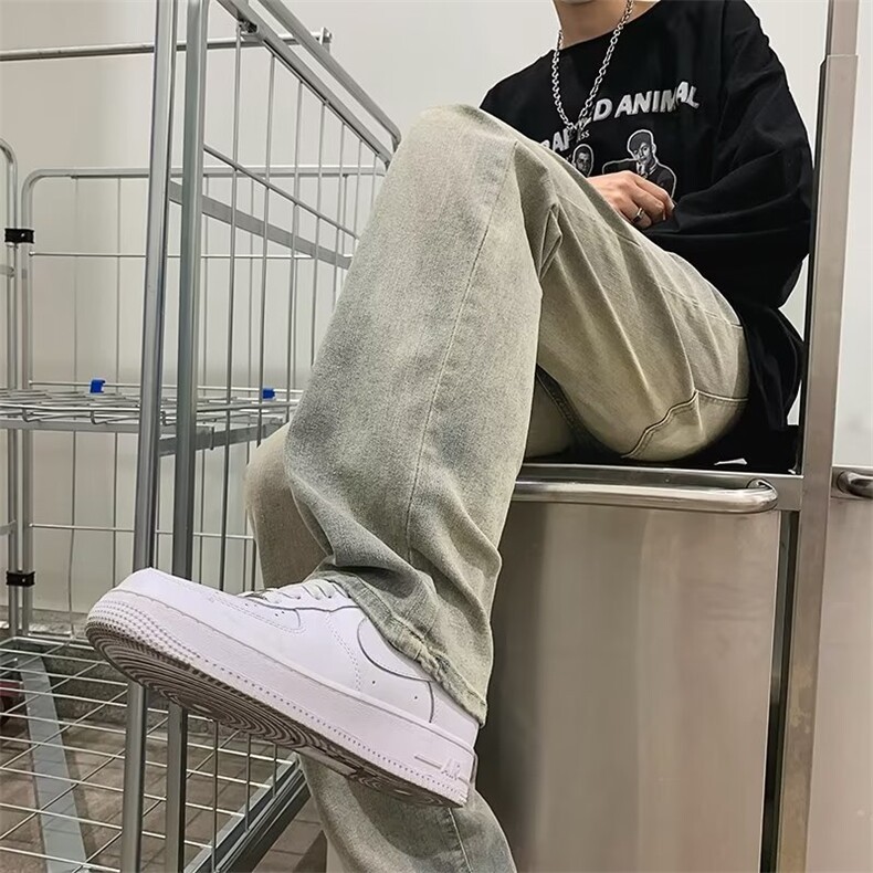 新款时尚潮男百搭宽松牛仔裤图片