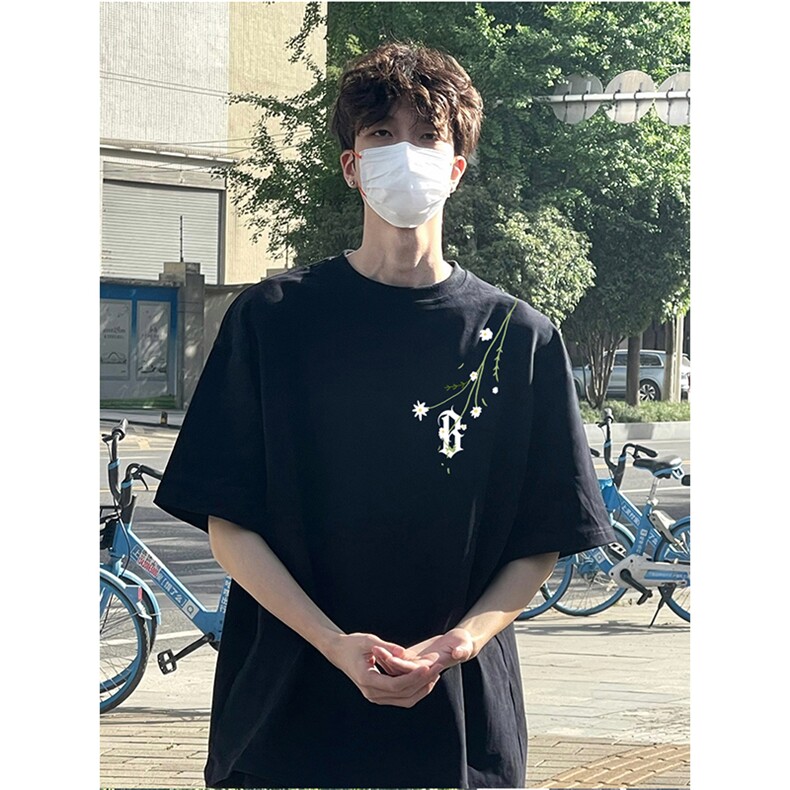 音得物 210克现货宽松纯棉美式潮牌印花落肩袖纯棉T恤AT21130图片