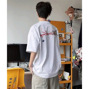 万针全刺绣工艺抖音得物高品质260克重磅纯棉双纱美式高街短袖T恤图片