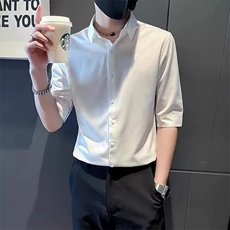 白色